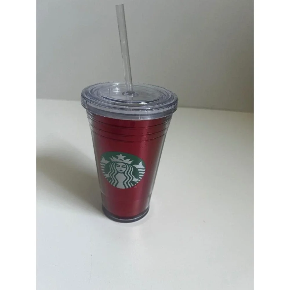 Starbucks Red Plastic Tumbler with Lid and Straw 16 fl oz‎ New